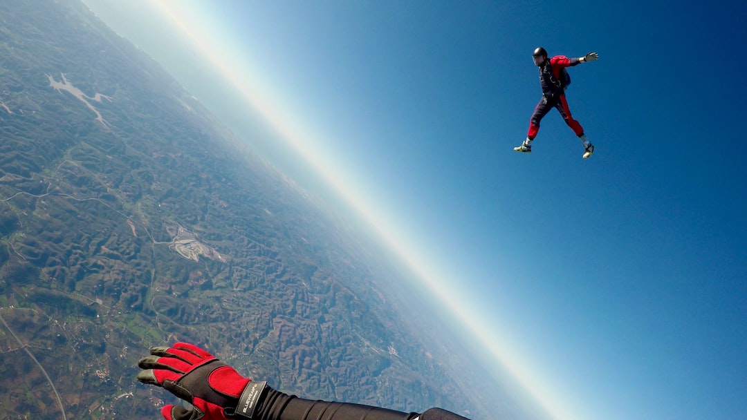 Saut en parachute à Lyon : où en en faire ?