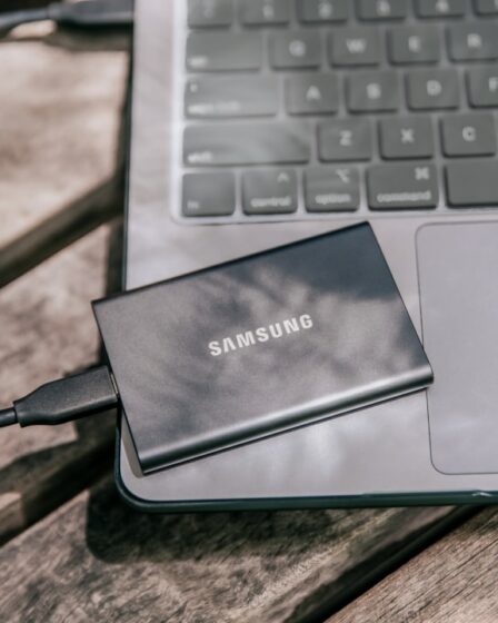 comment charger un ordinateur portable par usb​