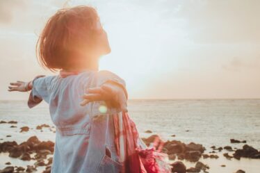 Peut-on changer de mutuelle après 80 ans ? Ce que dit la loi en 2025